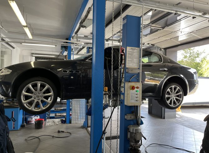 CAA1AE4D-DD50-45E3-82CC-8C7C00C75597